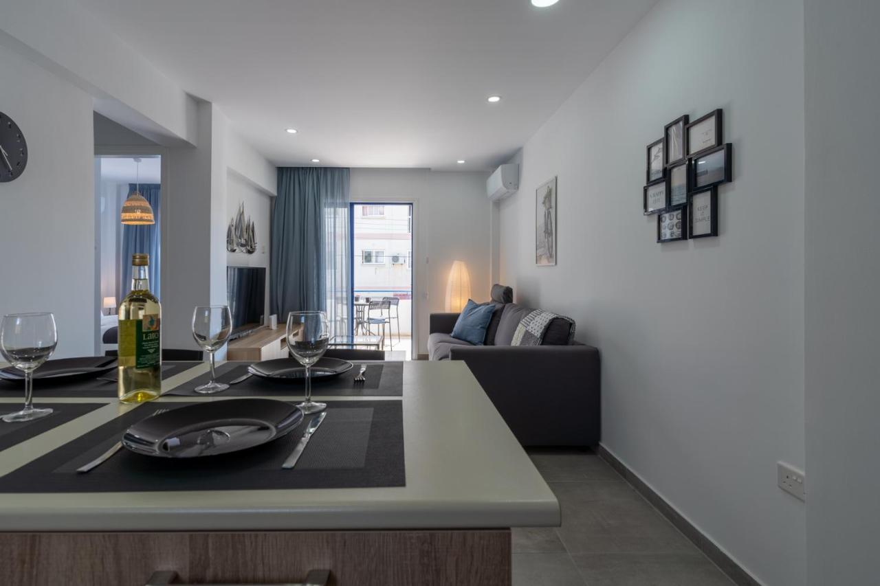 Odyssey - Captivating 2-Bedroom Retreat In Larnaca Exterior foto