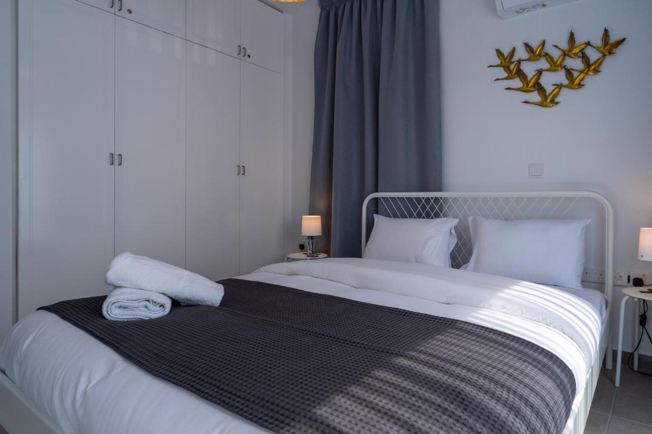 Odyssey - Captivating 2-Bedroom Retreat In Larnaca Exterior foto