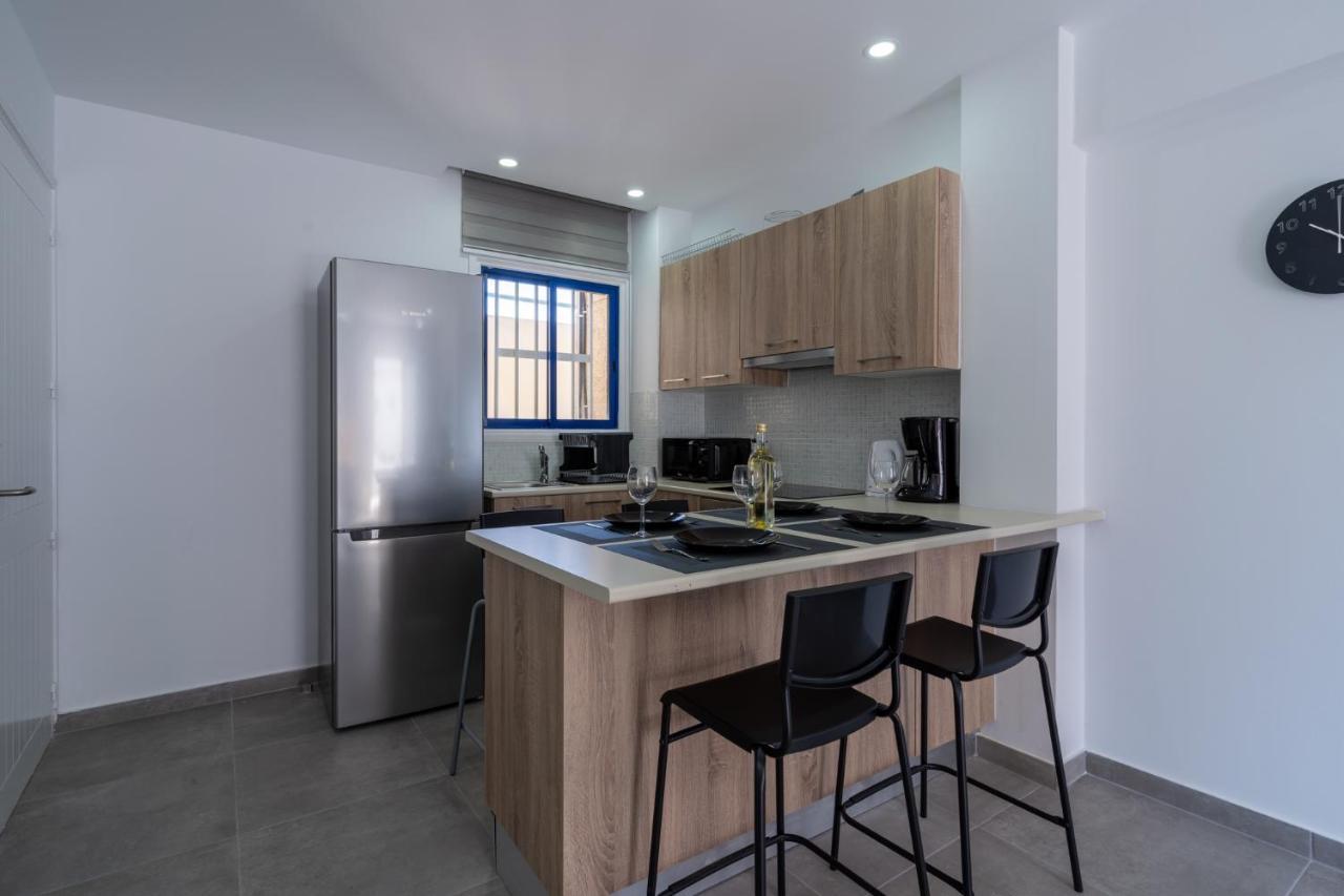 Odyssey - Captivating 2-Bedroom Retreat In Larnaca Exterior foto